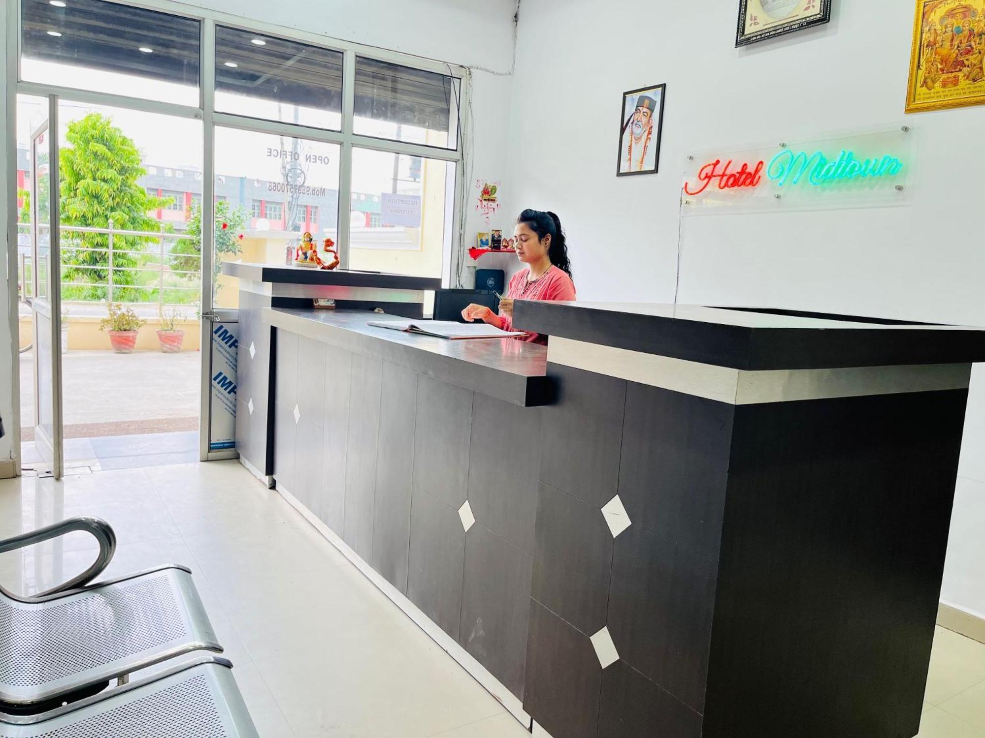 Hotel O Mid Town Ojus Tower Rudrapur ภายนอก รูปภาพ